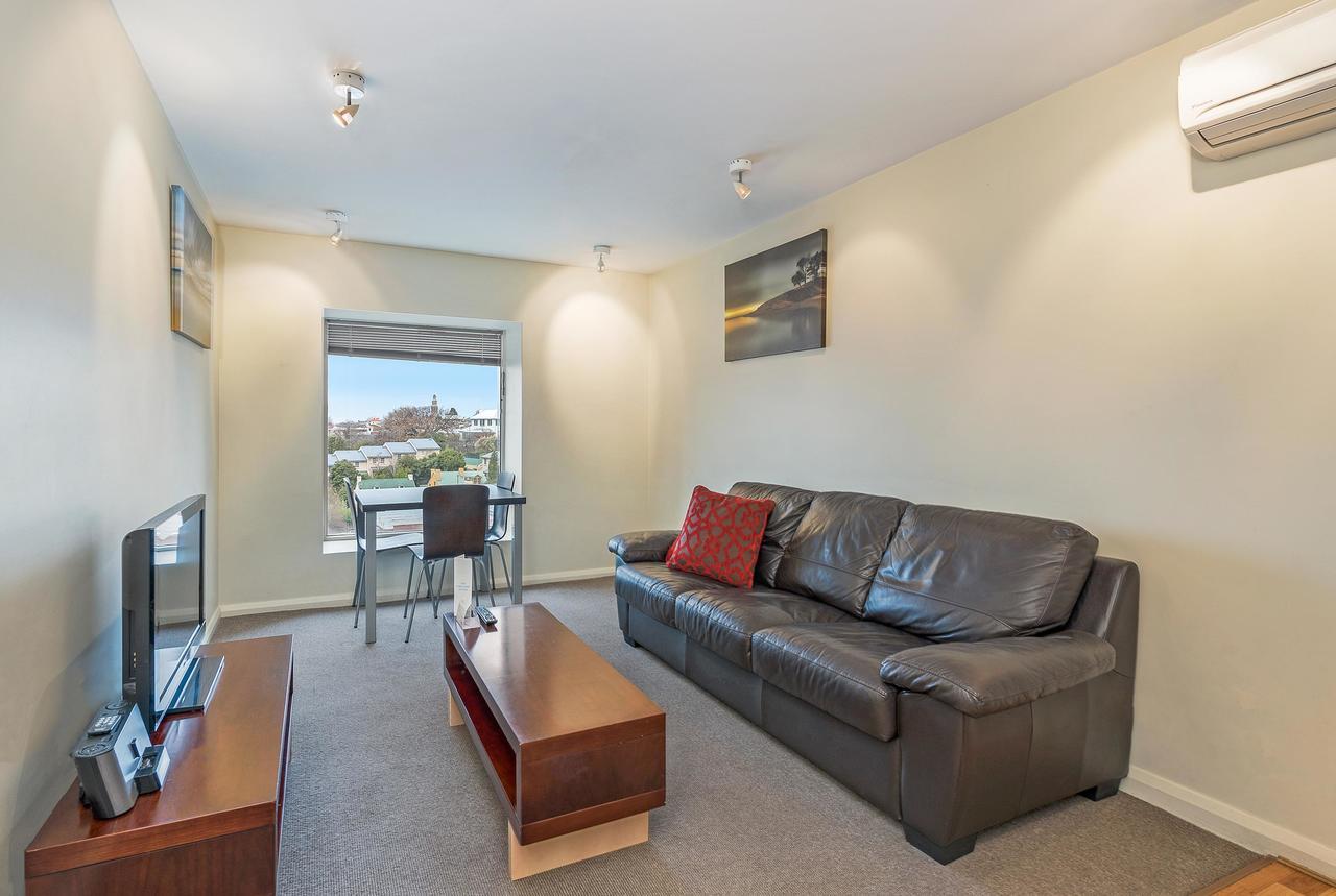 Mantra One Sandy Bay Road Хобарт Экстерьер фото