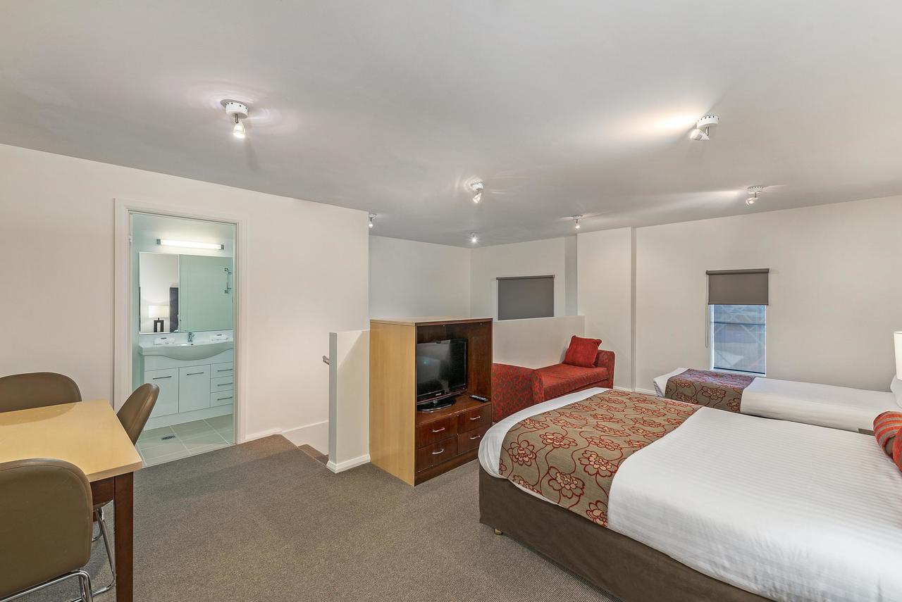 Mantra One Sandy Bay Road Хобарт Экстерьер фото