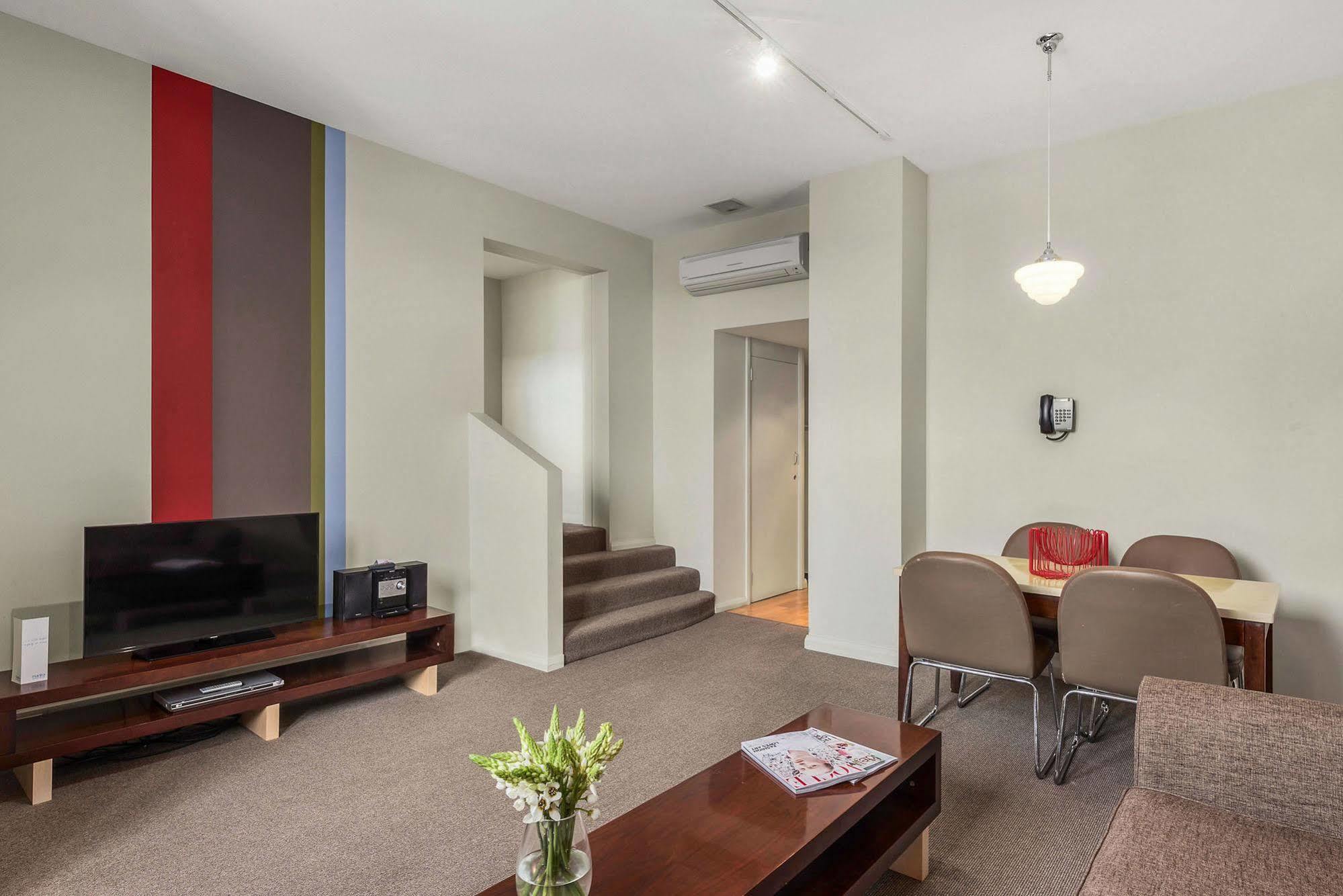 Mantra One Sandy Bay Road Хобарт Экстерьер фото